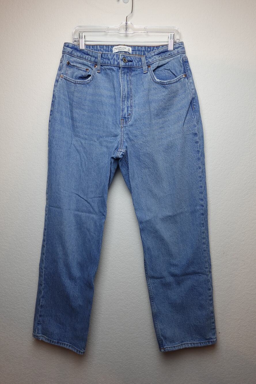 Abercrombie & Fitch Vintage Straight High Rise Curve Love Jeans size 12L